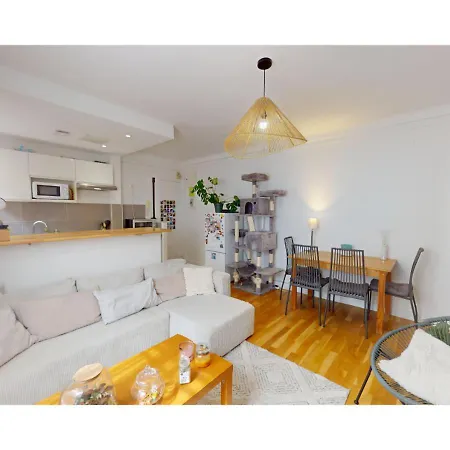 Joivy Bright & Cosy Flat Near The Eiffel Tower